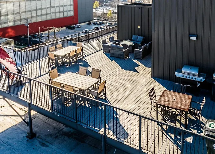 Luxery - Themed Units! Close To Downtown, Mccormick Place & Wintrust Arena *